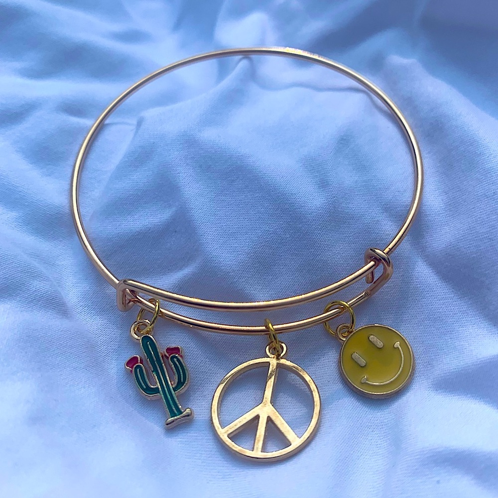 Brand New! Handmade! Adjustable Charm Bracelet